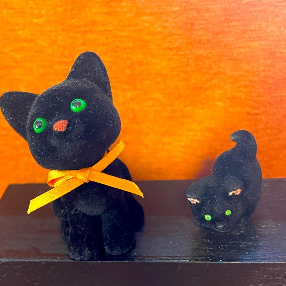 Set of 3 Vintage Hallmark Flocked Black Cats. - Picture 3 of 9